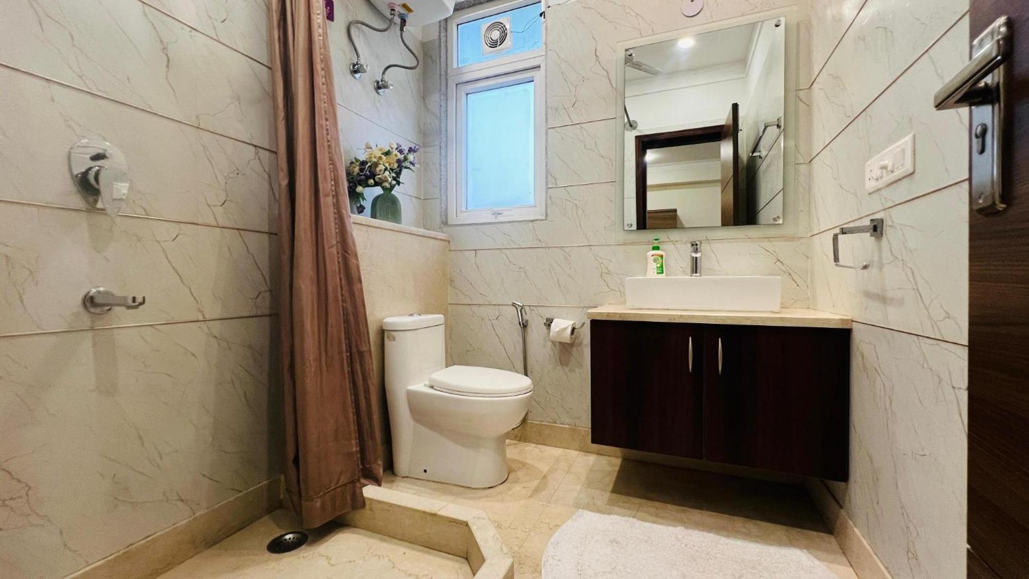 גורגאון Bluo Studio1 Golf Course Road, Gym, Balcony Garden מראה חיצוני תמונה